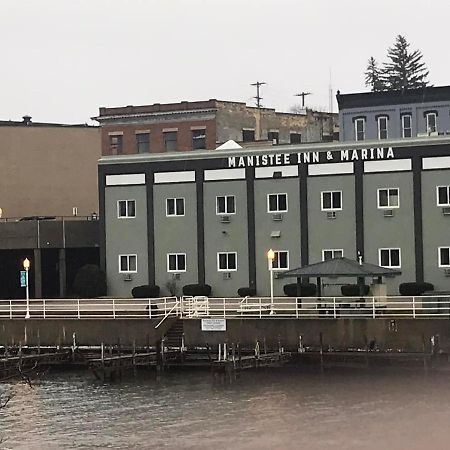Manistee Inn & Marina מראה חיצוני תמונה